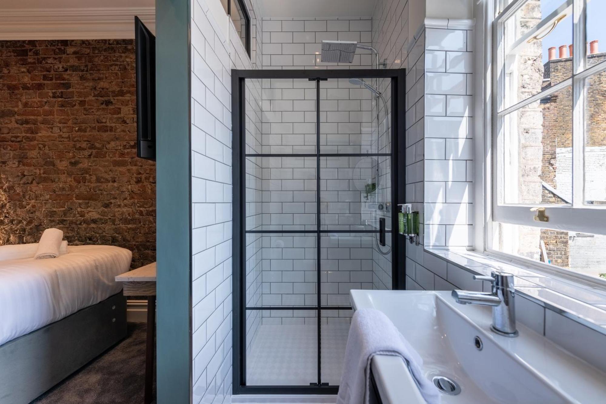 The Crown Pub & Guesthouse 런던 외부 사진