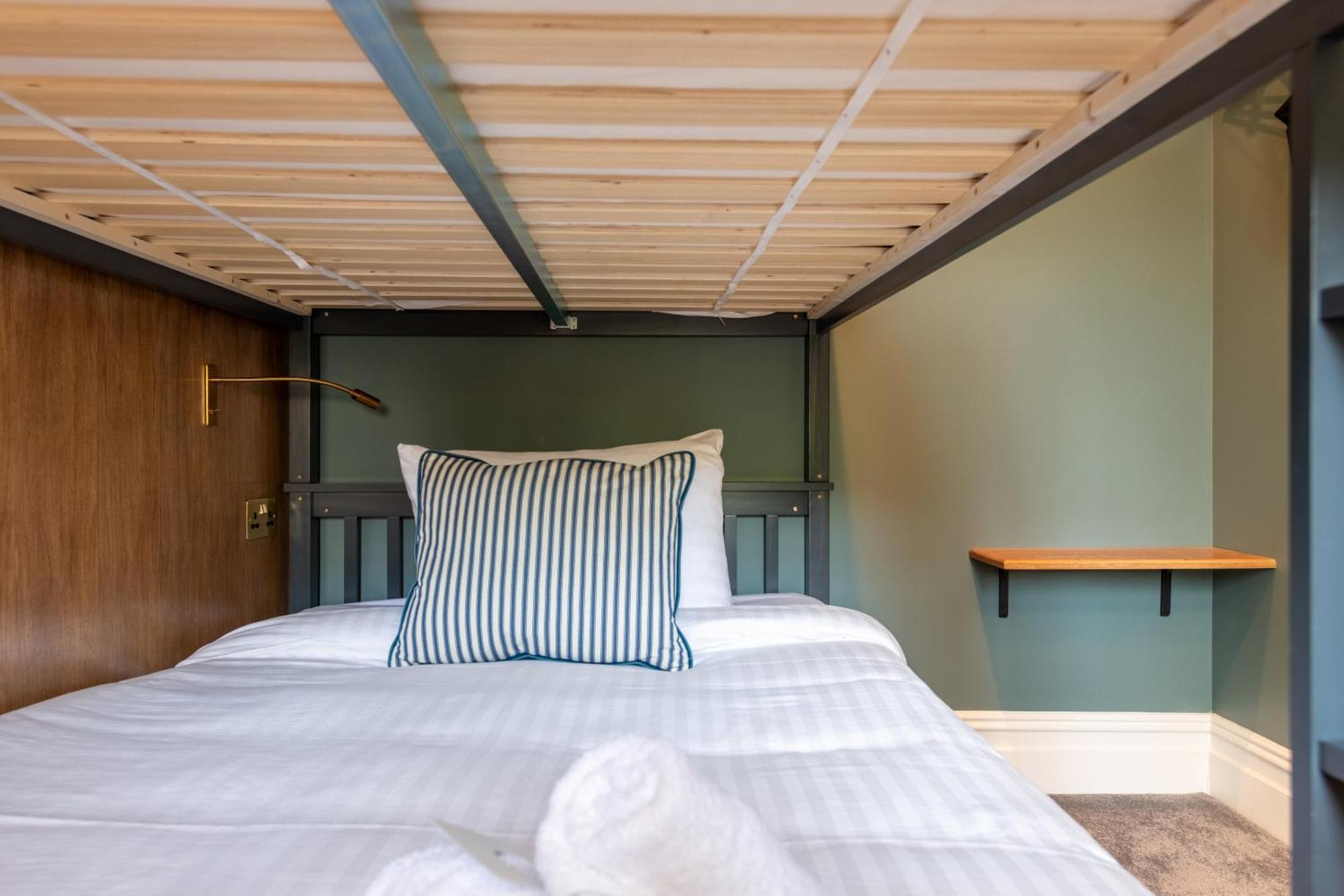 The Crown Pub & Guesthouse 런던 외부 사진